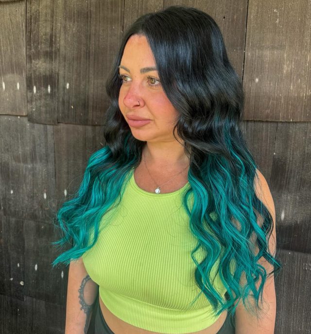 ✨Want color dimension without the commitment?✨
Extensions are a game-changer! 🙌 Add brightness, depth, or even pops of bold color — all without touching your natural hair with dye. 🎨💁‍♀️ Perfect for anyone wanting to switch it up without the damage or maintenance.

Book a consultation and let’s create your dream look — no bleach required! 💕

Handtied install and custom extension color by @hairbykrystaw 

#NoDyeNeeded #HairExtensionsMagic #ColorWithoutCommitment #BeautiqueHairDesign #DimensionGoals